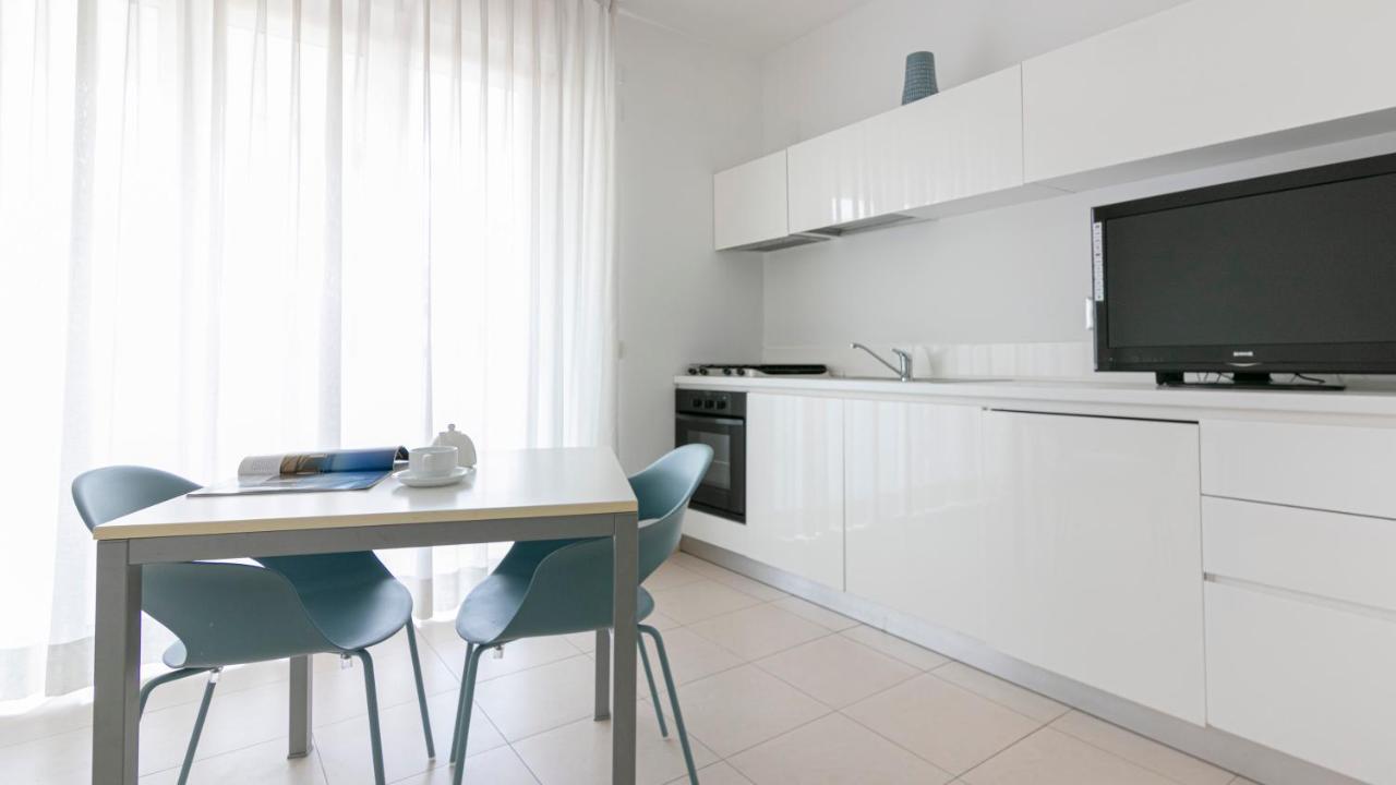 Residenza Excelsior - Bilocali Piano Terra Leilighet Marina Di Montenero Eksteriør bilde