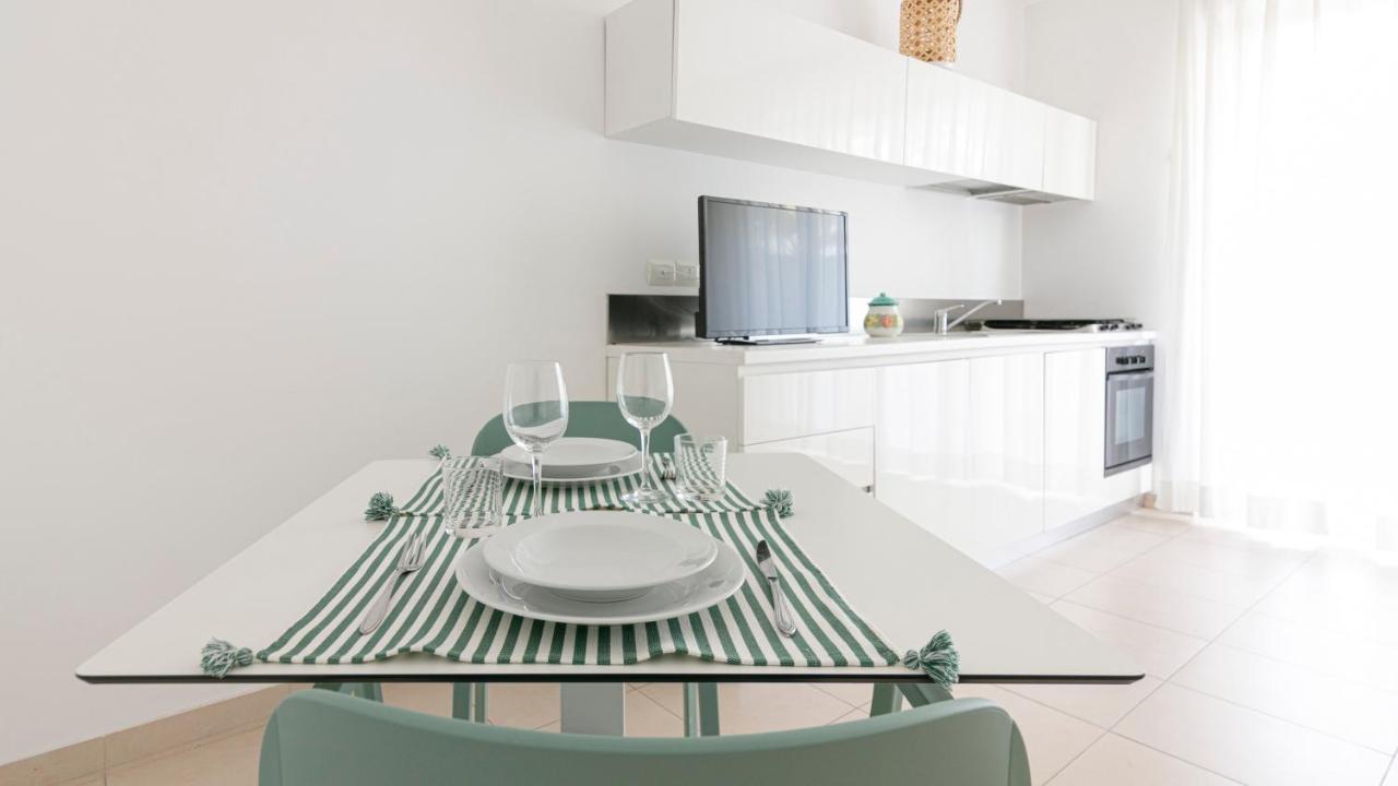 Residenza Excelsior - Bilocali Piano Terra Leilighet Marina Di Montenero Eksteriør bilde